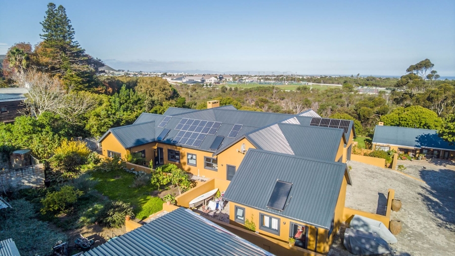 9 Bedroom Property for Sale in Onrus Western Cape